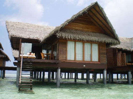 Light Steel Framing Prefabricated Overwater Bungalow / Prefab House For Resort