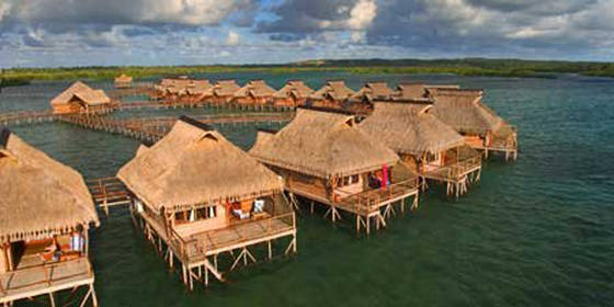 Bungalow giallo d'acciaio prefabbricato moderno di Overwater laminato pavimentando hotel prefabbricato