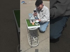 Piccole case su ruote di Movable Roots.